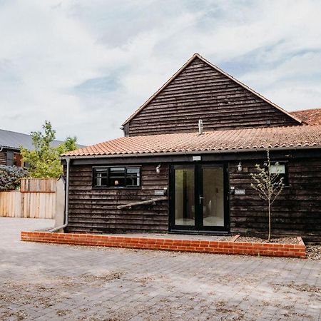 Creeksea Place Barns Burnham-on-Crouch Exterior foto