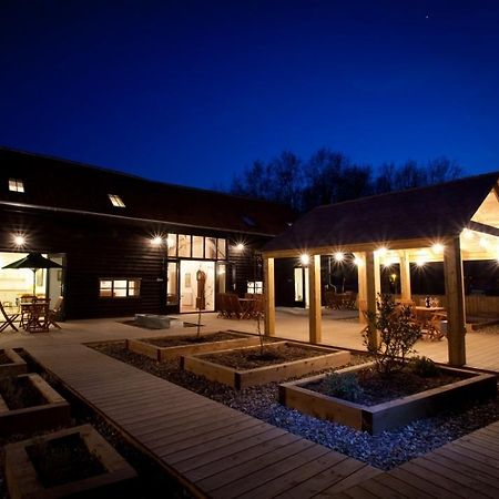 Creeksea Place Barns Burnham-on-Crouch Exterior foto